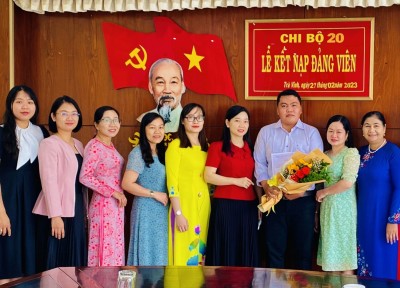 Lễ kết nạp đảng cho quần chúng Nguyễn Văn Tuấn Cảnh